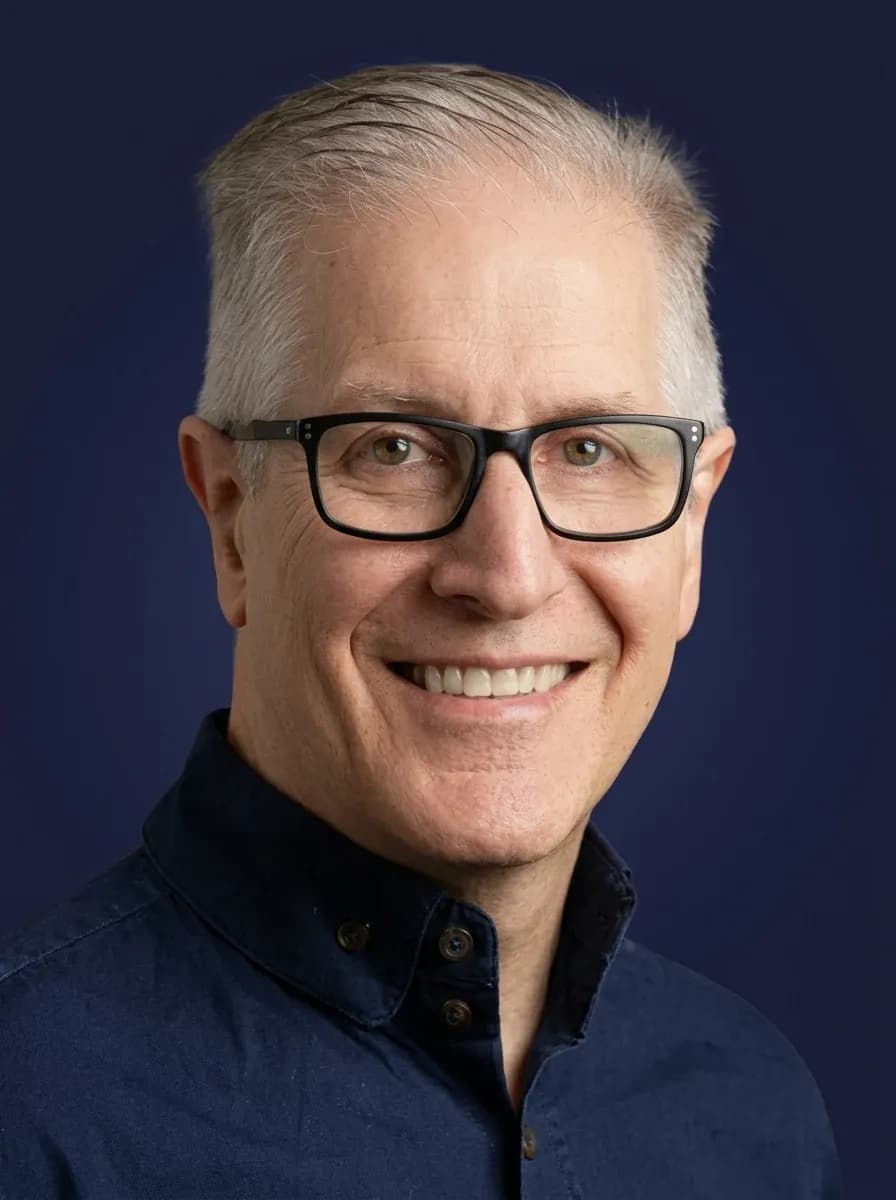 Derek Thomas