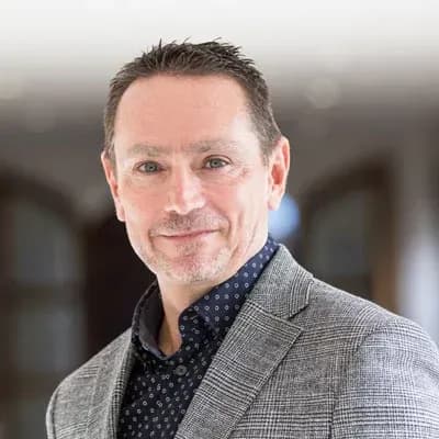 Lee Hallman